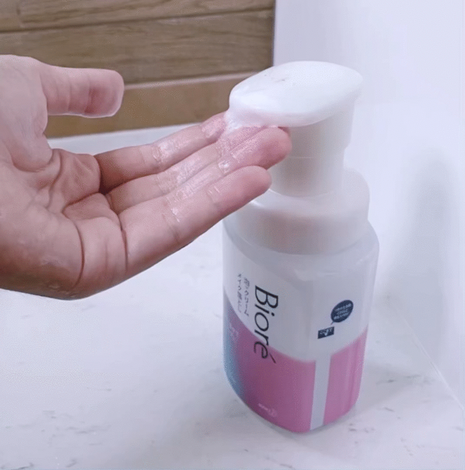 Biore Whip Foam to Cream Speedy Makeup Remover