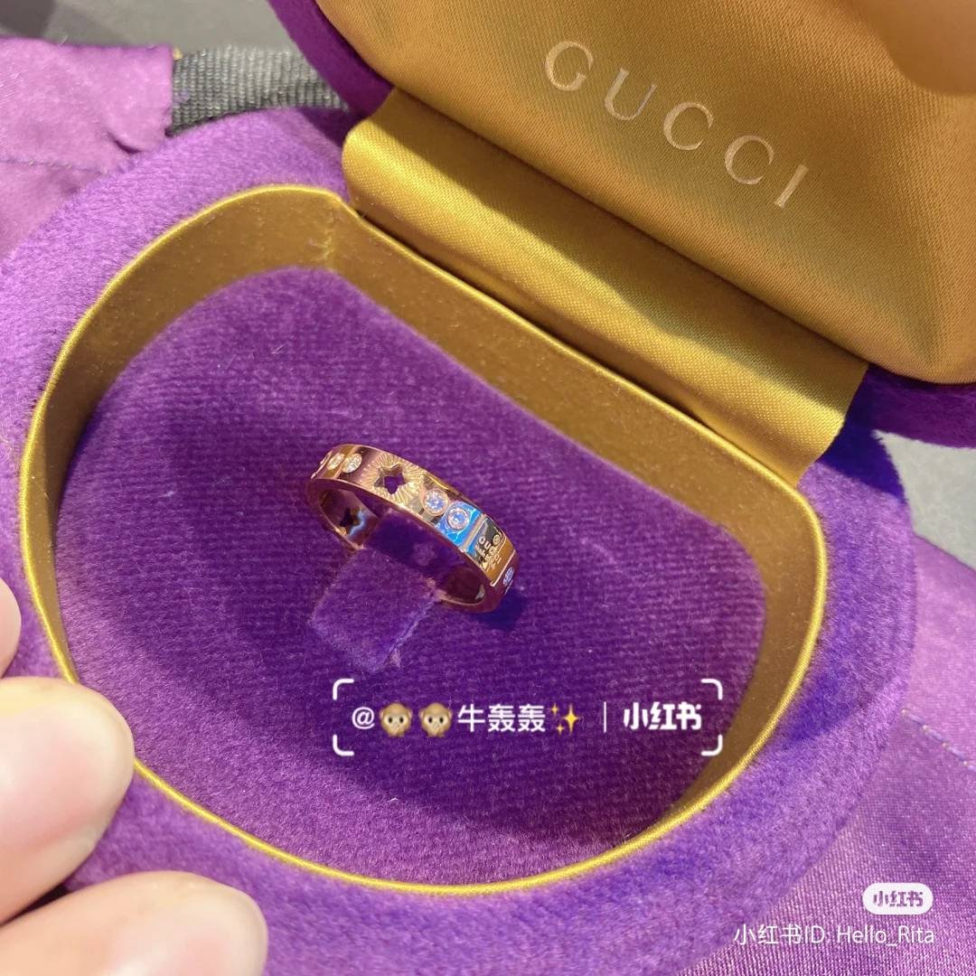名媛级别的梦幻,2022全新「Gucci Icon镂空星星双钻」戒指,用浪漫爱意演绎共同美好童话