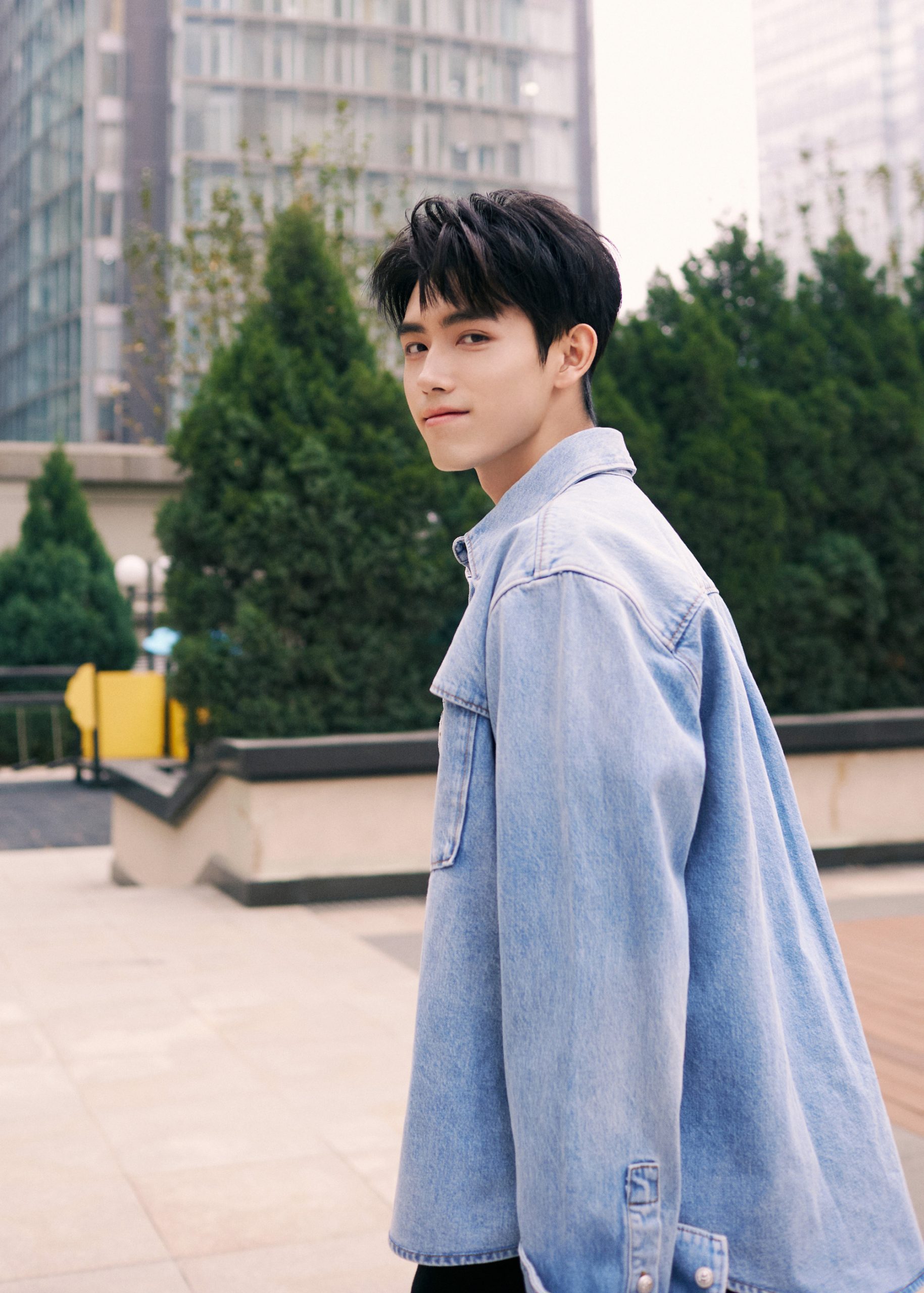 做一個有魅力的壞男人| LINKGOODS, image size:1829x2560